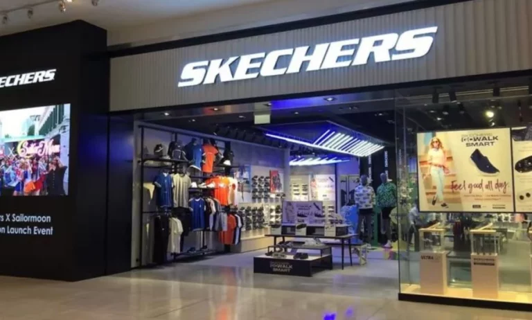 Las zapatillas de Skechers en color blanco o negro para él, para ella y para todas las edades