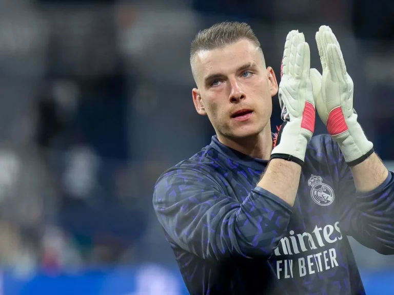 Lunin no se fía del plan del Real Madrid con Courtois