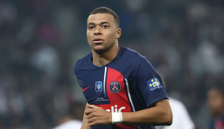 Mbappé y Endrick provocan espantada histórica en el vestuario del Real Madrid: se va