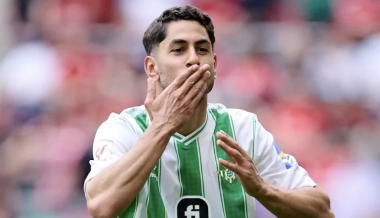 Ayoze desvela su plan para triunfar con Luis de la Fuente