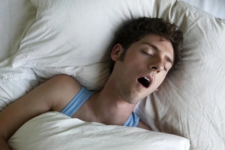 Mejora la higiene del sueño y mantente hidratado
