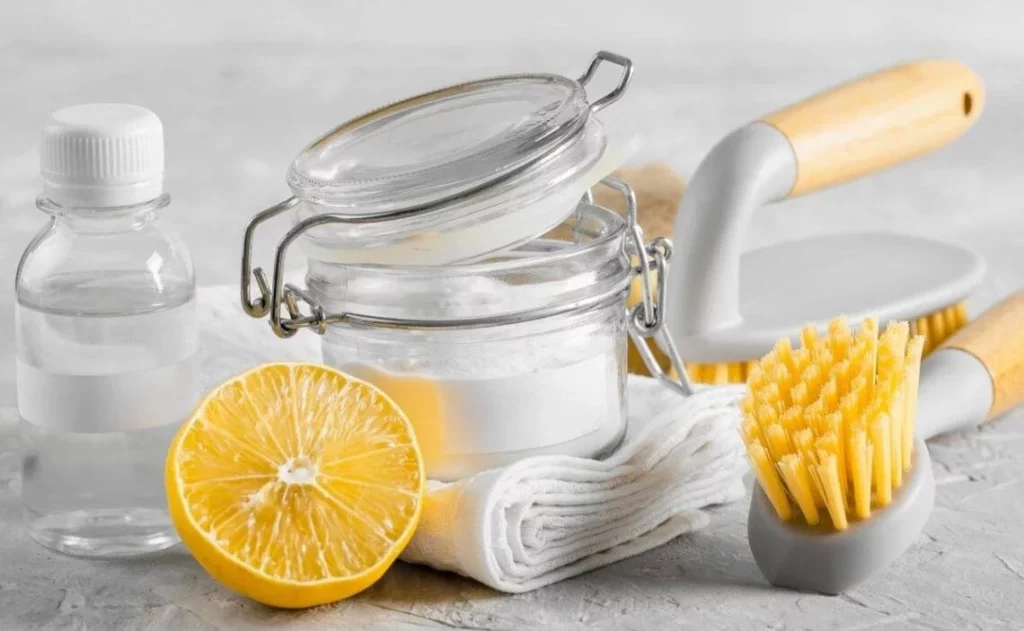 Los 10 remedios caseros infalibles para eliminar los malos olores del baño 88 Mezcla de vinagre y bicarbonato