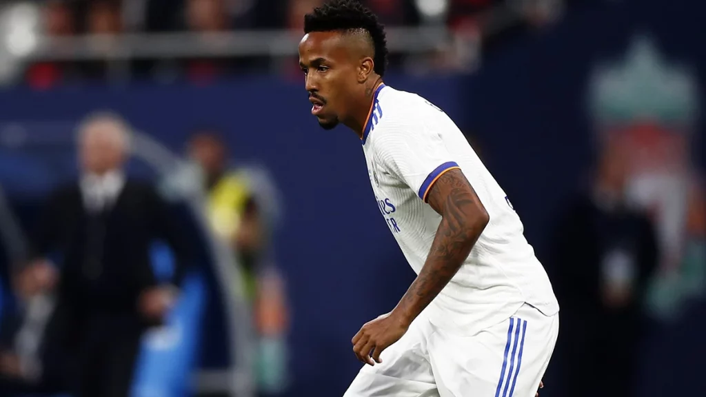 De las dudas a la titularidad, Militao se gana su lugar bajo Xabi Alonso Fuente: Europa Press