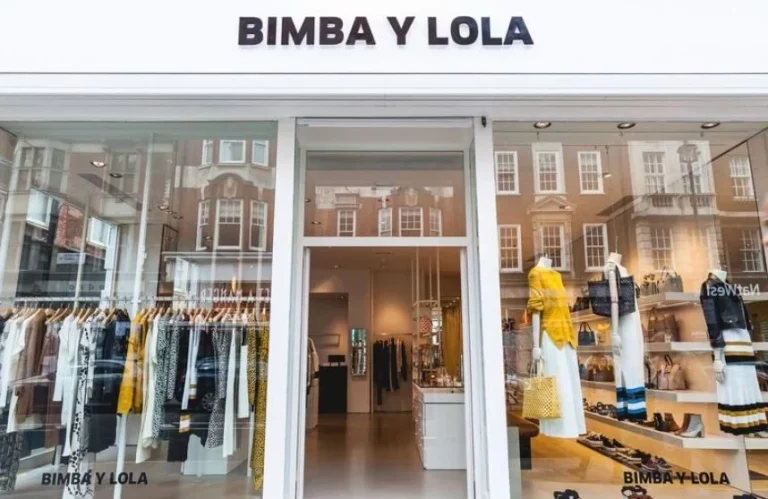 Ni Parfois ni Misako tienen este maxi bolso de Bimba y Lola que querrás este verano