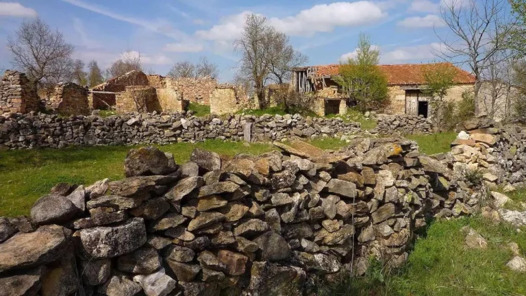 No es una broma: se vende un pueblo español entero al precio de una casa