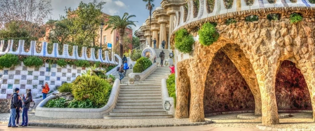 Que puedes visitar en 7 días en Barcelona 1 El Parque Güell, otro sitio ideal que visitar en Barcelona