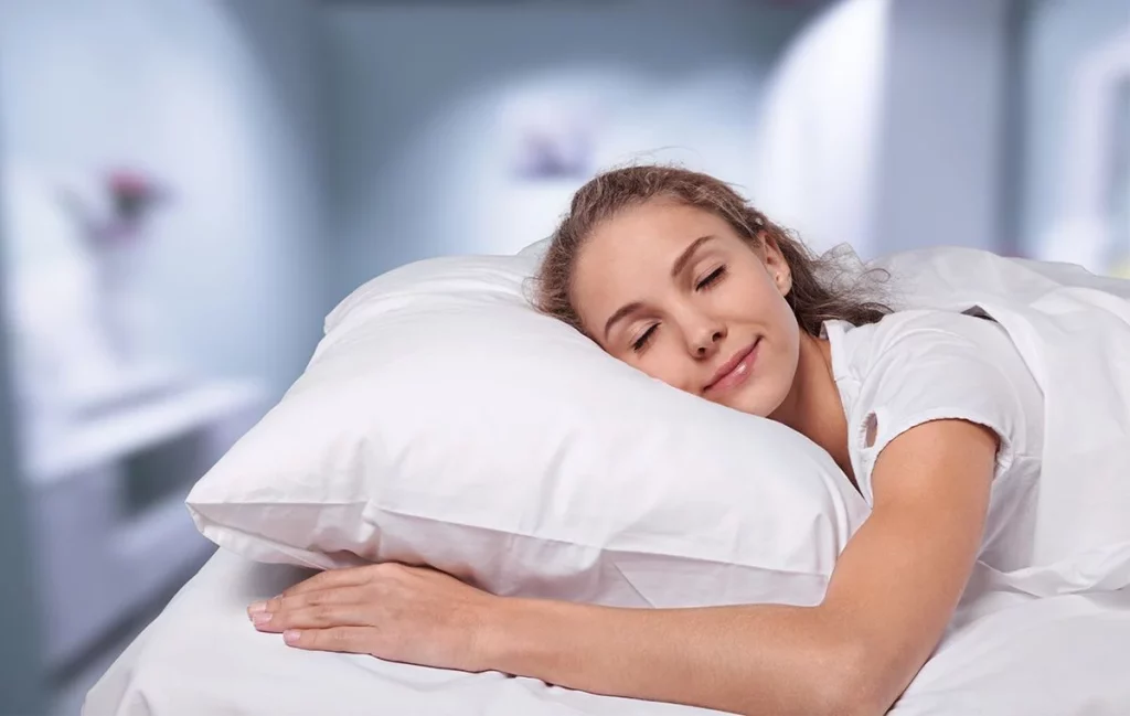 Prioriza tu sueño y establece una rutina consistente