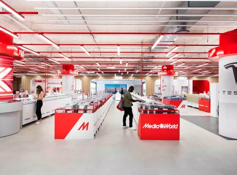 Chollos que no sabes que existen en MediaMarkt: así puedes conseguir televisiones baratas, portátiles o iPhones