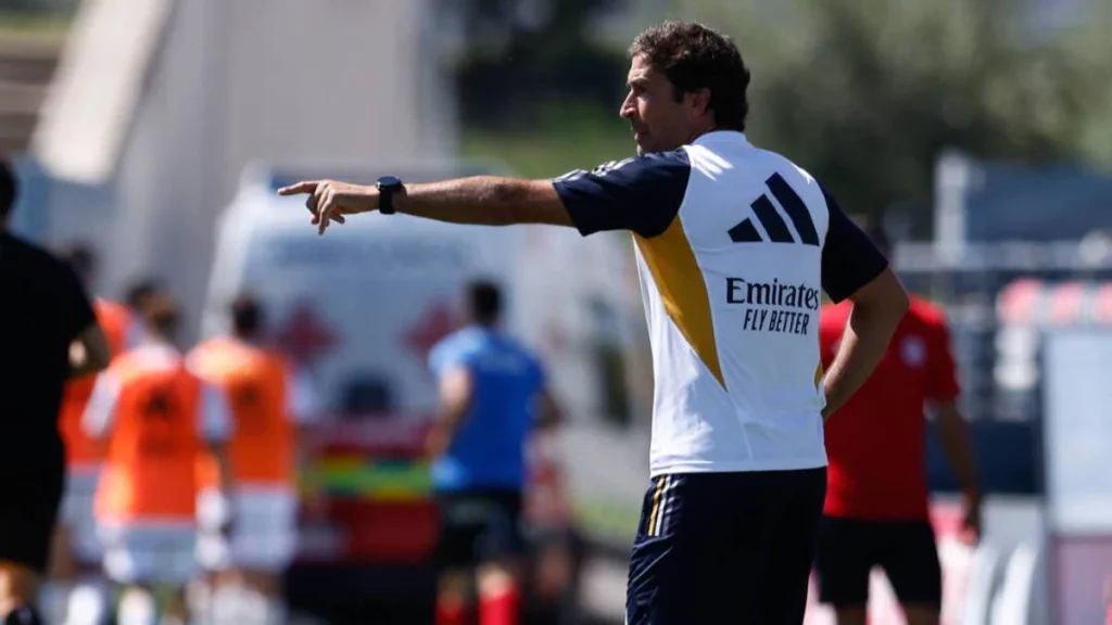 Luis de la Fuente advierte a Raúl González. Fuente Real Madrid