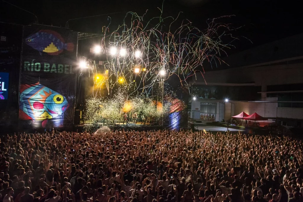 Río Babel siempre ha sabido ser diferente a los competidores en el mundo de los festivales, apostando por trazar los puentes musicales de España y Latinoamérica.