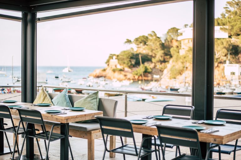 Salat'SHH establece un nuevo estándar de hospitalidad mediterránea en la Costa Brava