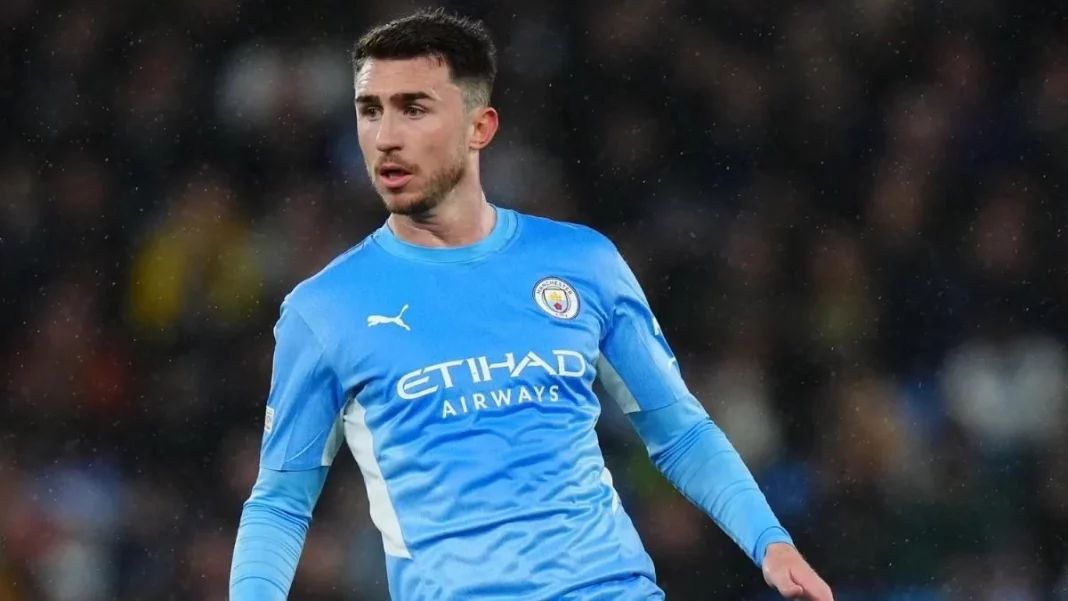 La afición del Athletic recuerda a Mikel González como fue la marcha de Laporte al Manchester City. Fuente: Agencias