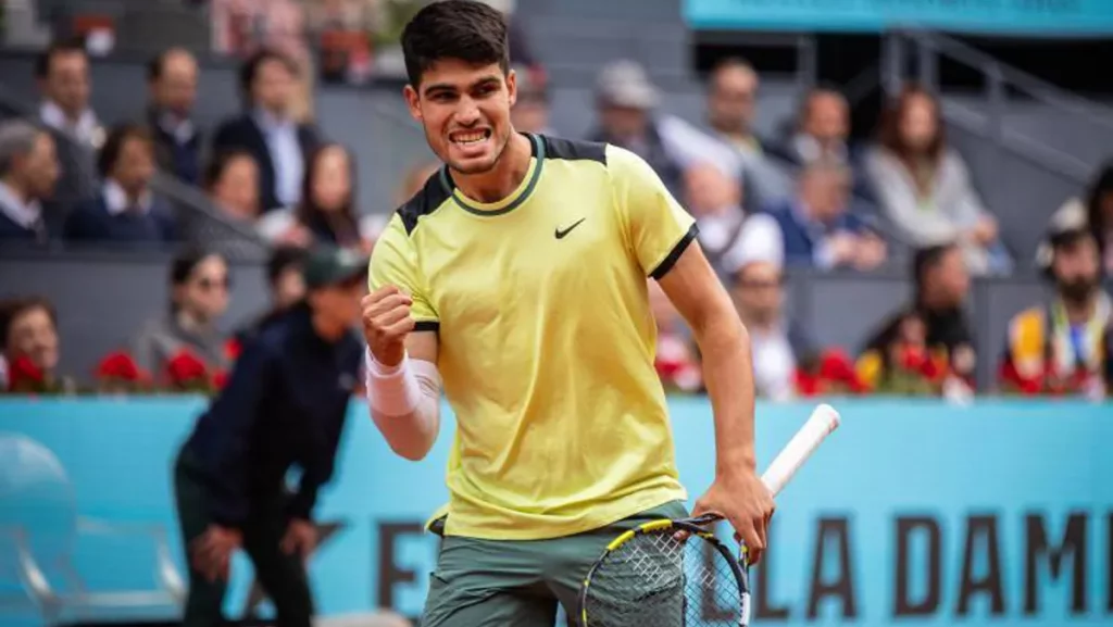 Techo cerrado y ambiente electrizante