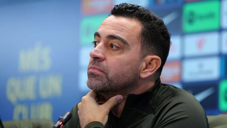 Lo que exige Xavi al FC Barcelona para permitir la llegada de Flick