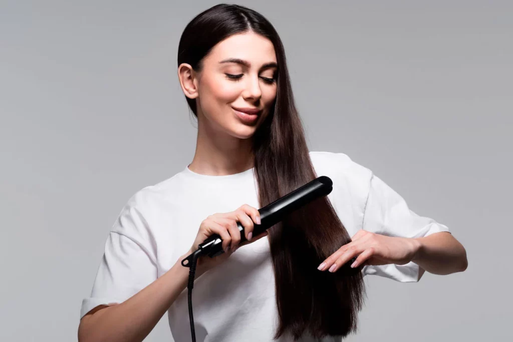 OCU: Un caso que despertó sospechas sobre los alisadores capilares