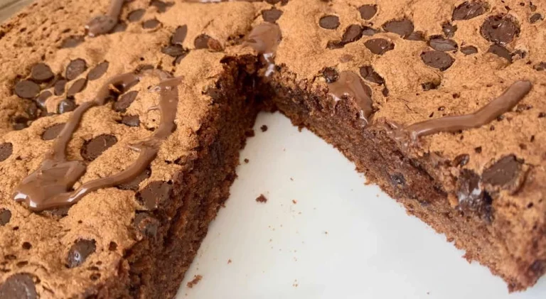 Delicioso bizcocho esponjoso de Nesquik, receta para mayores y niños