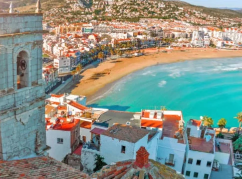 donde-viajar-este-verano-en-espana-estos-son-los-7-destinos-mas-baratos-y-exoticos