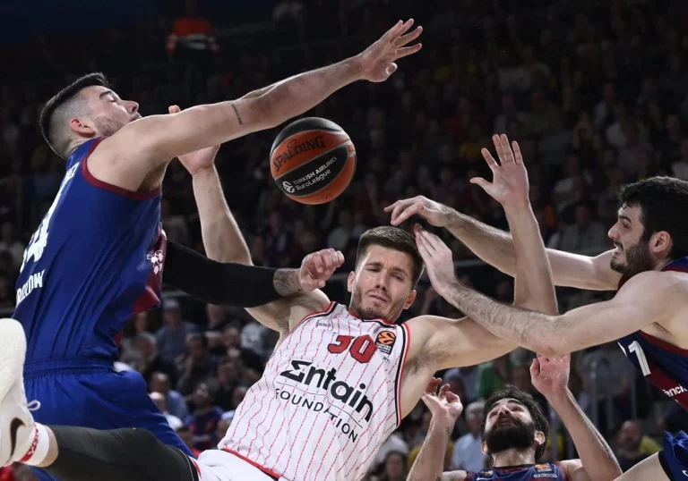 La Euroliga reconoce trato de favor al FC Barcelona en su duelo con Olympiacos