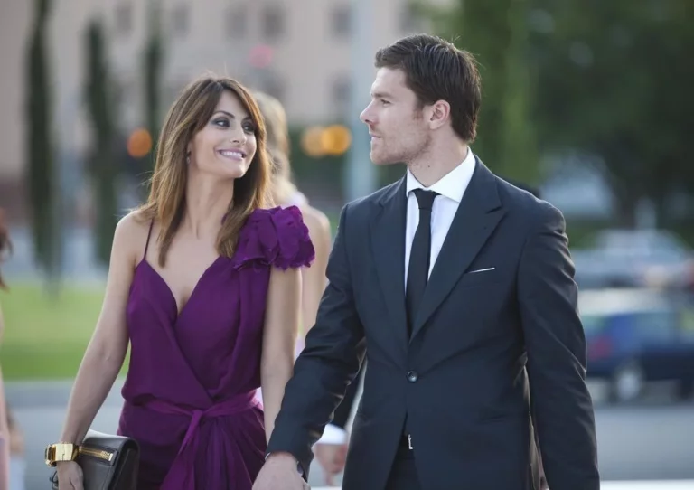 Nagore Aranburu se derrite con Xabi Alonso en los Globe Soccer Awards