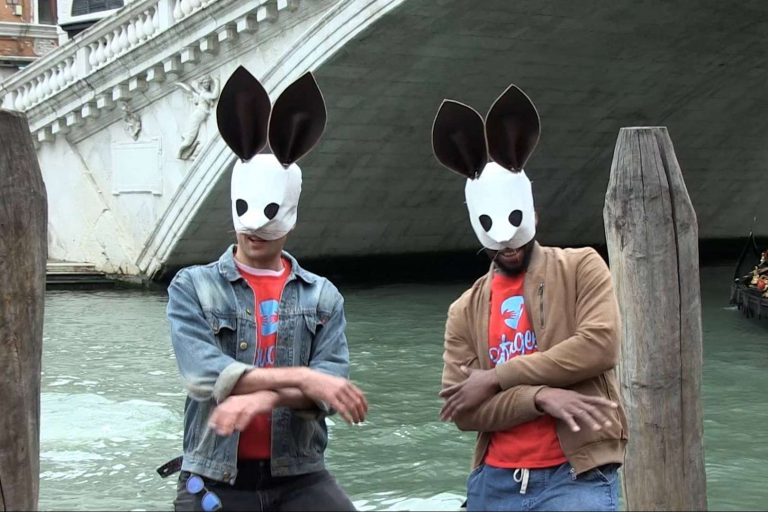 Food Of War presentó “Journey of Labels” en la apertura de la Bienal de Venecia