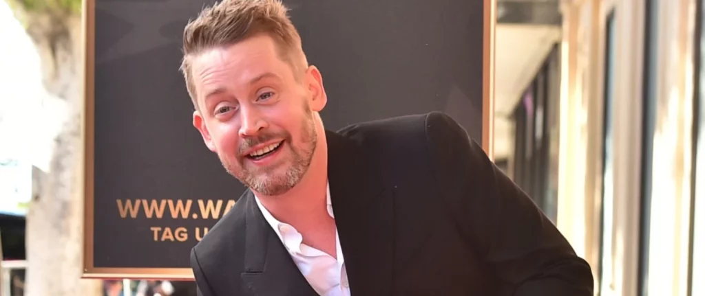 Tras una ardua lucha, finalmente Macaulay Culkin logra salir adelante