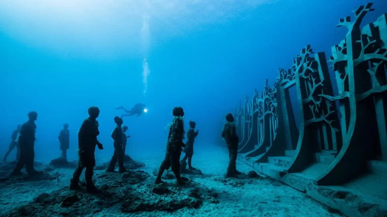 Descubre Lanzarote, el único museo submarino del mundo que te encantará Descubre Lanzarote, el único museo submarino del mundo que te encantará