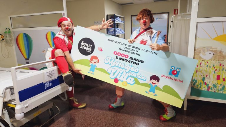 The Outlet Stores Alicante dona 6.000 euros a Payasospital en su última campaña solidaria