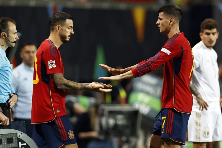 Luis de la Fuente tiene un problema muy bestia a 40 días de la Euro 2024 1 Morata joselu Ferrán selección luis de la fuente