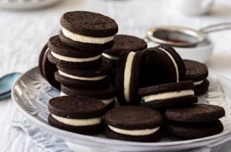 Prepara galletas Oreo caseras con esta receta y ahorra un buen dinero