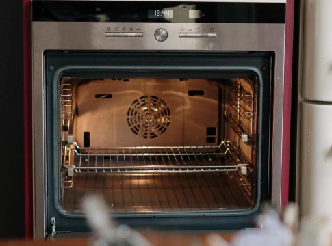 pasta-de-dientes-horno-quitar-grasa La pasta de dientes sirve para tu horno: El truco para quitar la grasa que sorprende
