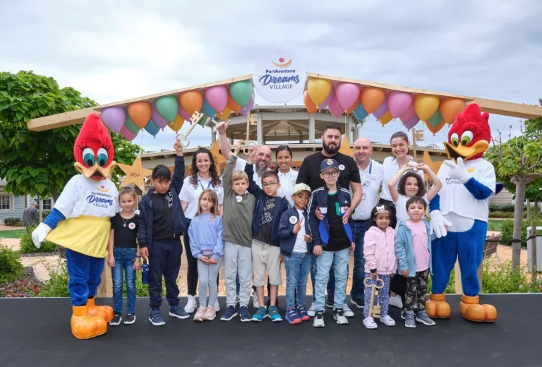 La Fundación PortAventura refuerza su proyecto social, PortAventura Dreams Village, invirtiendo 2,5 millones para poder acoger a más de 400 familias cada año