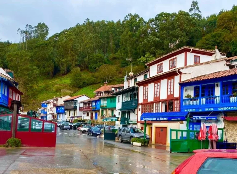 El pueblo de pescadores más bonito de España que debes visitar este verano El pueblo de pescadores más bonito de España que debes visitar este verano