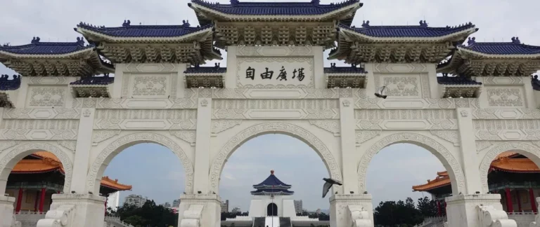 Taiwán: 17 millones de personas sin red móvil durante 30 minutos en un ensayo ante un posible ataque de China