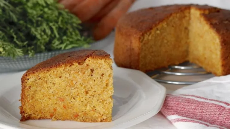 Cómo hacer una tarta de zanahoria baja en calorías
