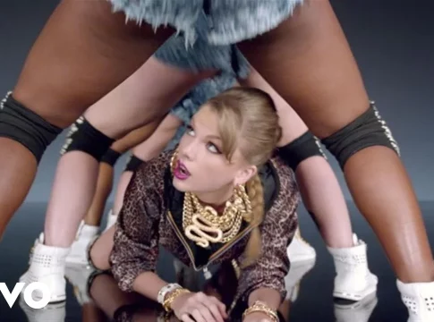 Miniatura del vídeo: Taylor Swift - Shake It Off