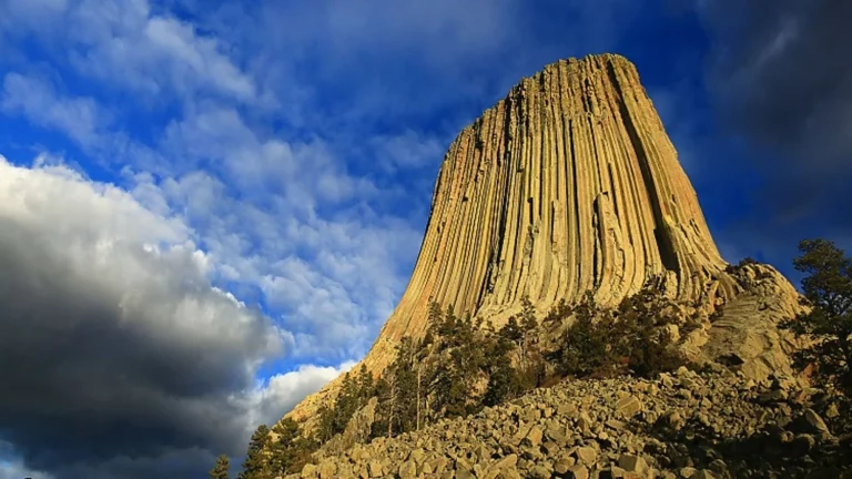 Conquista la montaña más desafiante del mundo: la Torre del Diablo