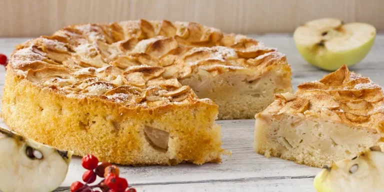 Sorprende a todos con una torta de manzana al horno en solo 10 minutos