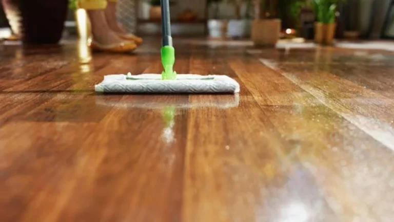 El truco infalible para recuperar el brillo de tus pisos de madera