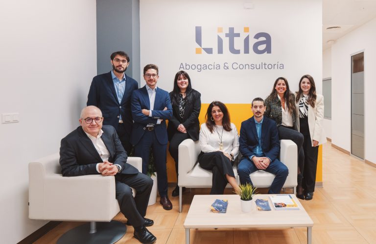 Litia Legal consigue el reconocimiento de un complemento por maternidad de 288€ y 21.234€ en atrasos