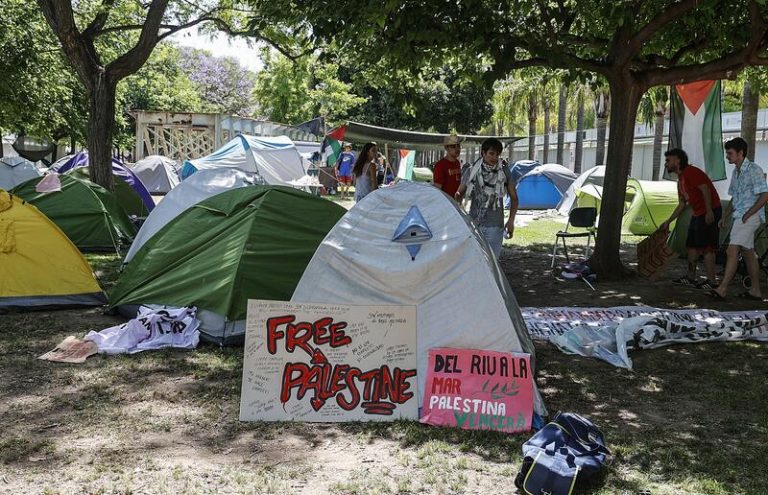 El estudiantado de la UPV levanta la Acampada por Palestina aunque asegura que seguirá 