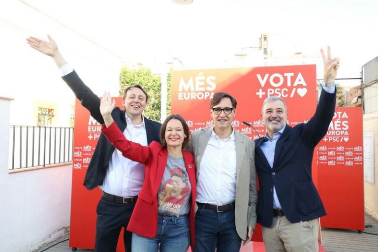Feijóo planea moción de censura con los que dice 