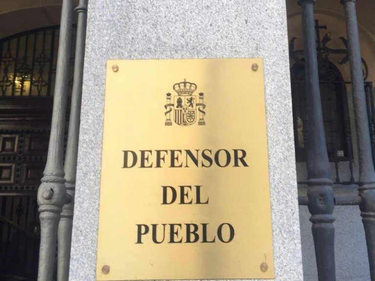 Garantizar el derecho de asilo: El Defensor del Pueblo interpela a la Policía de Valencia