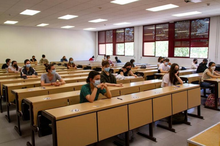 10.771 estudiantes participan en la EBAU en Castilla y León
