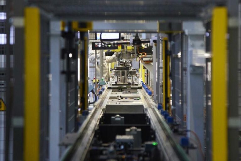 Renault descarta una gigafactoría de baterías en España: estrategia y futuro en Francia