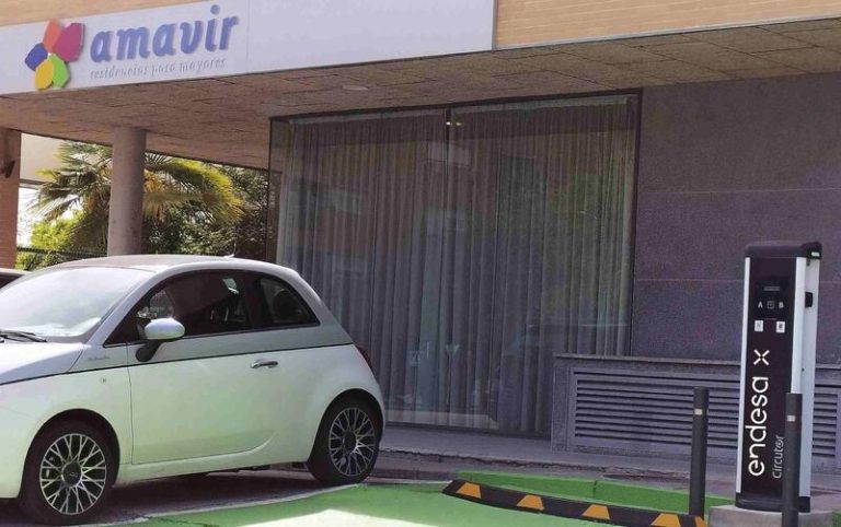 Endesa se asocia con Amavir para avivar la movilidad eléctrica y brinda cargadores en el 80% de sus centros