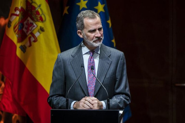 El rey Felipe VI encabeza la reunión del Patronato del Real Instituto Elcano en La Granja (Segovia)