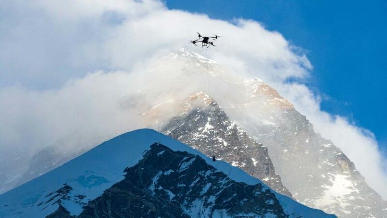 Drones en el Everest: la revolución logística que protege al planeta