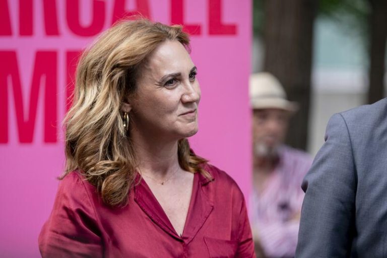 Sumar cierra campaña con un guiño a la cultura en la Feria del Libro de Madrid