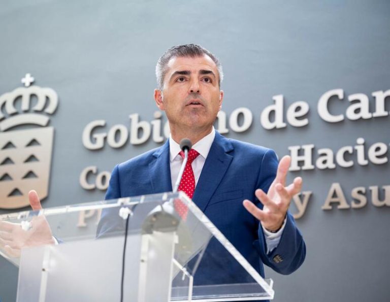 El PP de Canarias amenaza con no respaldar la modificación de la Ley de Extranjería sin un acuerdo cerrado