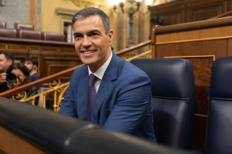 Pedro Sánchez planea prorrogar la rebaja del IVA a alimentos básicos porque los precios siguen siendo 